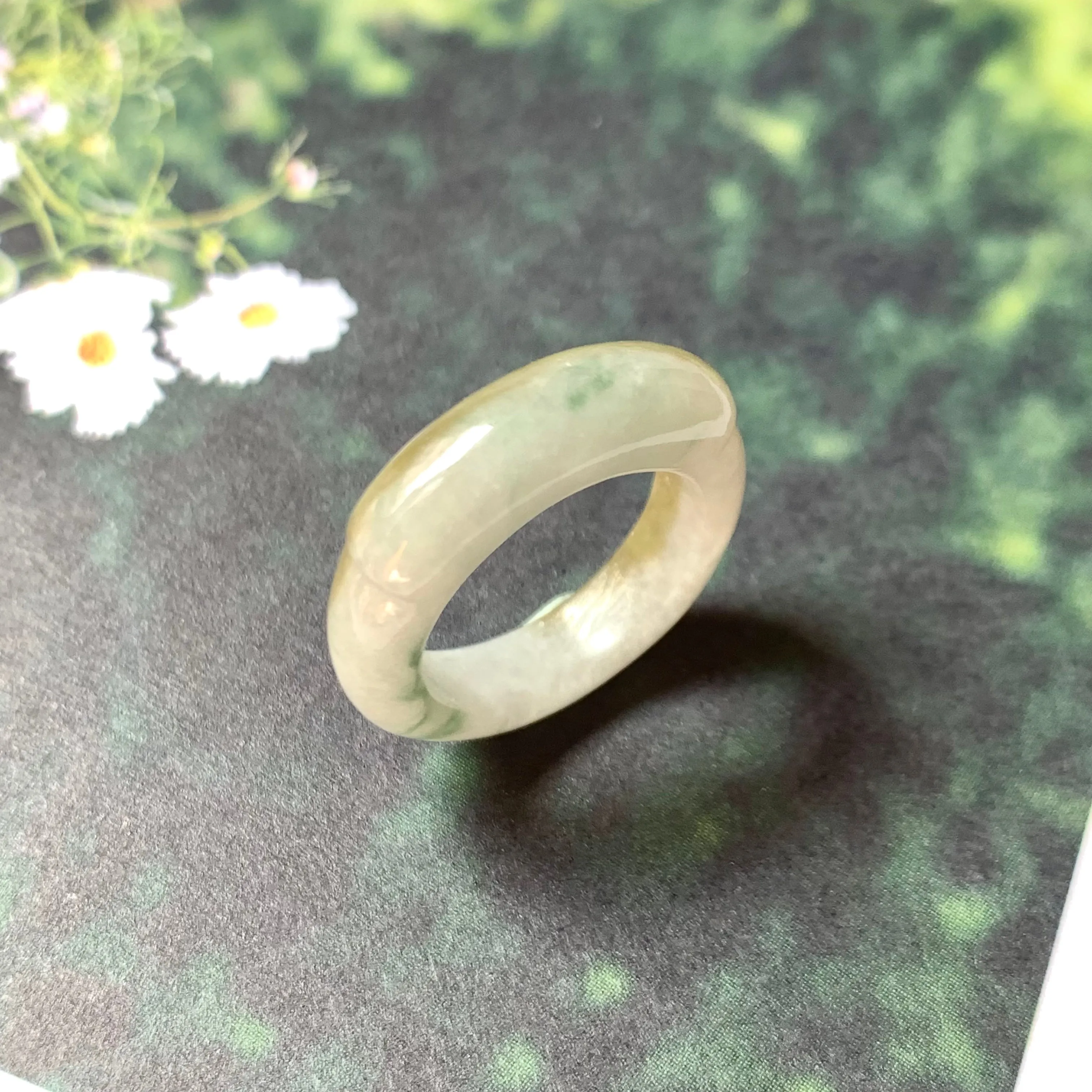 15.2mm A-Grade Natural Yellowish Green Floral Jadeite Saddle Top Ring Band No.161977