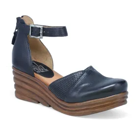 Acadia Wedge Sandal