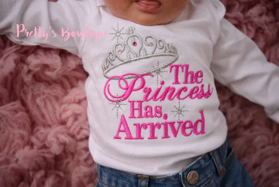 Baby girl The Princess has arrived shirt or bodysuit and headband-- Baby Girl Coming home outfit -- Perfect for hospital outfit -- Gift