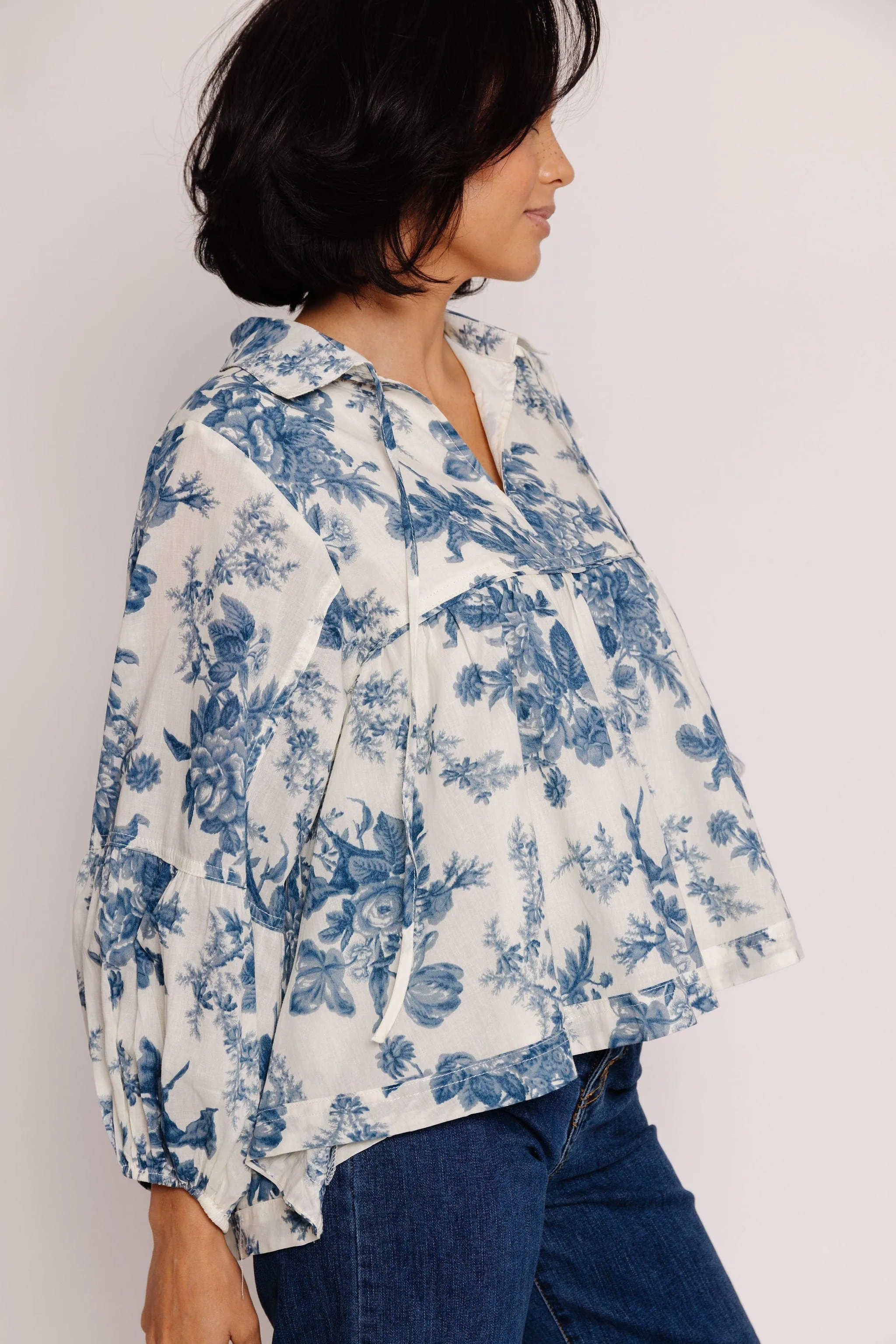 Brant Blouse in Indigo Floral