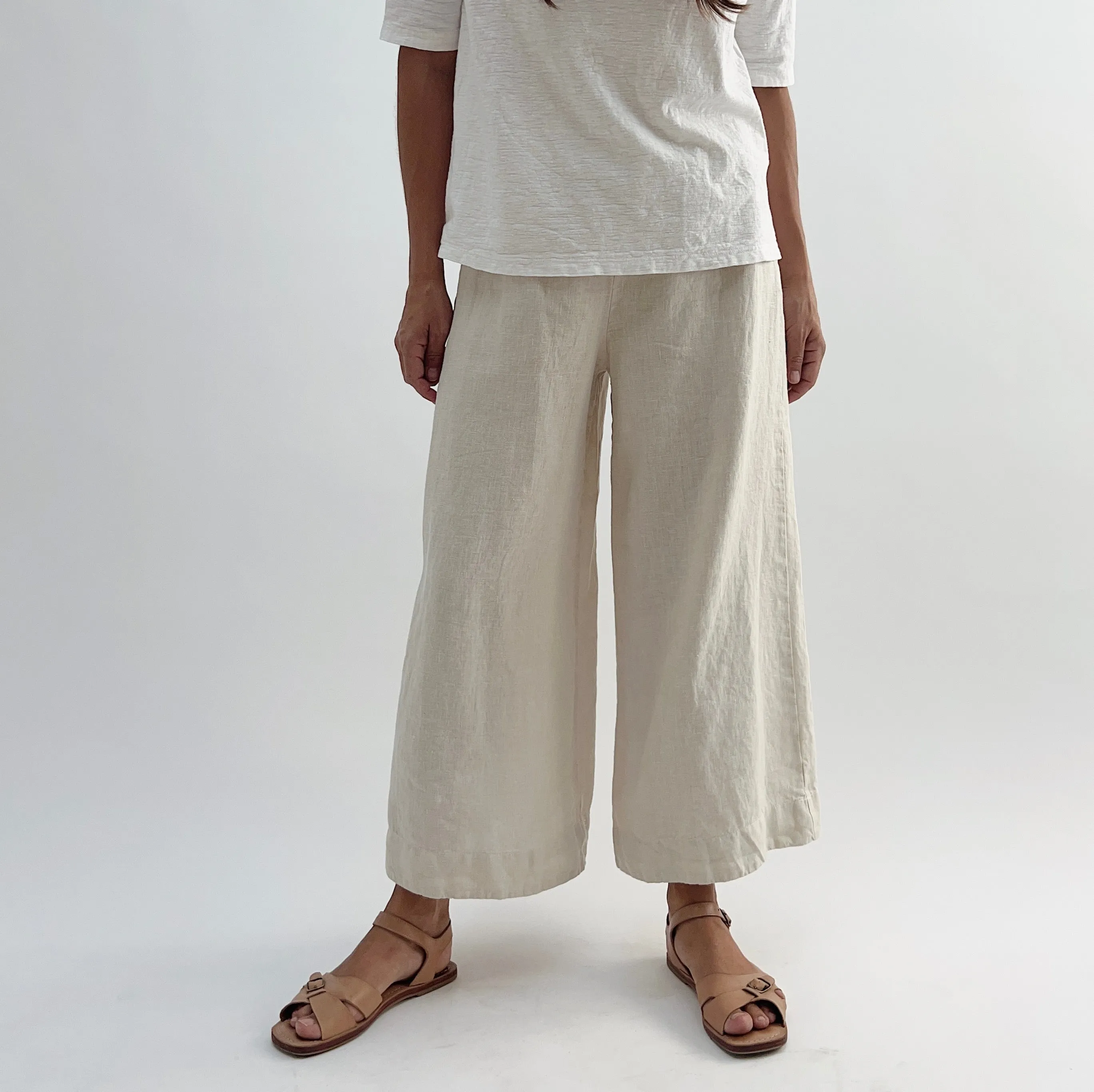 Cut Loose | Wide Leg Linen Cropped Pant in Jicama