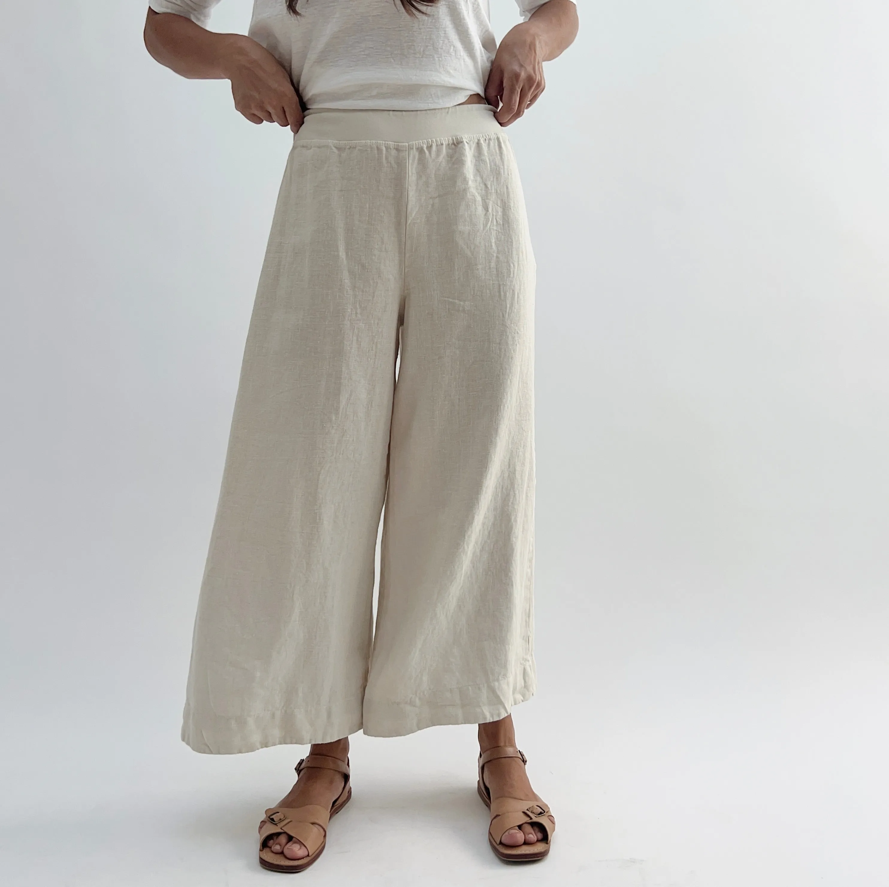 Cut Loose | Wide Leg Linen Cropped Pant in Jicama