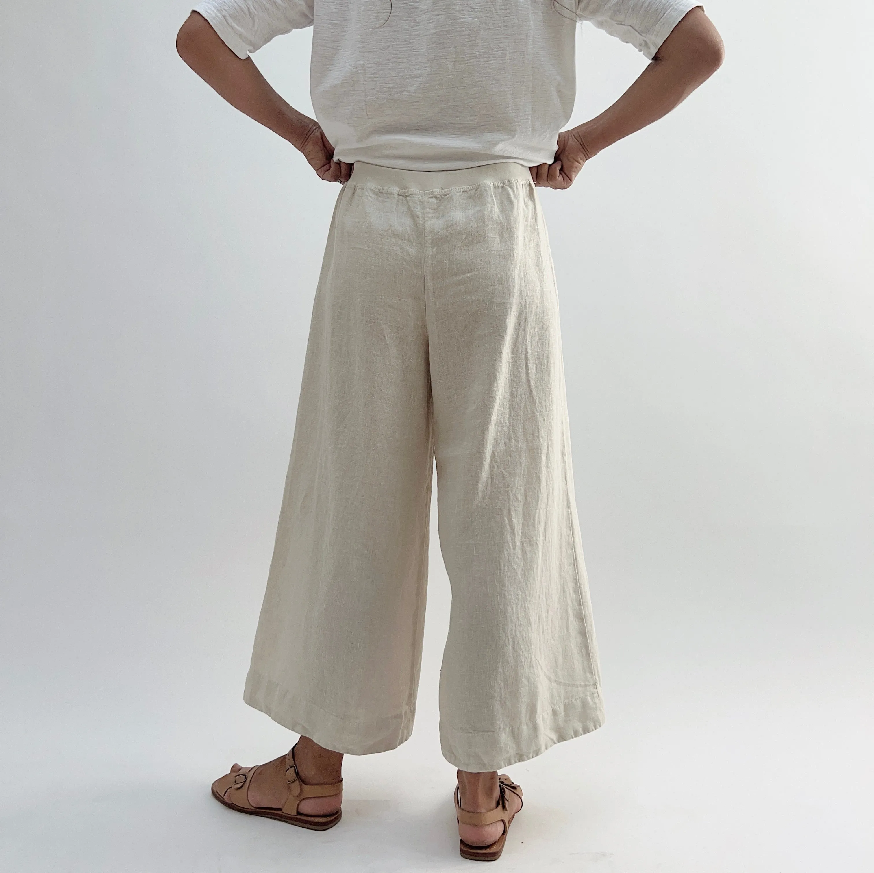 Cut Loose | Wide Leg Linen Cropped Pant in Jicama