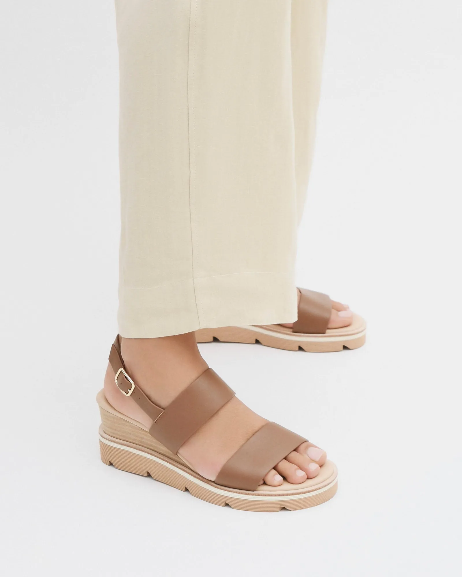 KINNEY WEDGE SANDAL DARK TAN LEATHER