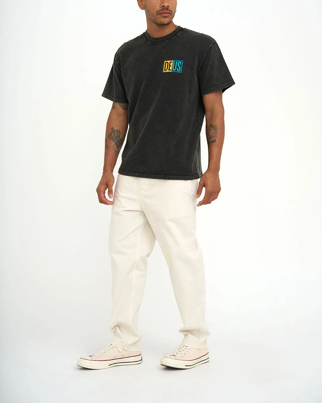 LINE UP TEE - ANTHRACITE