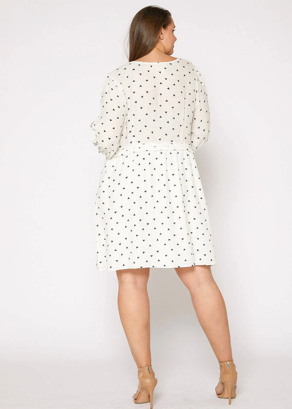 Plus Size Triangle Print Long Sleeve Dress in White Triangle